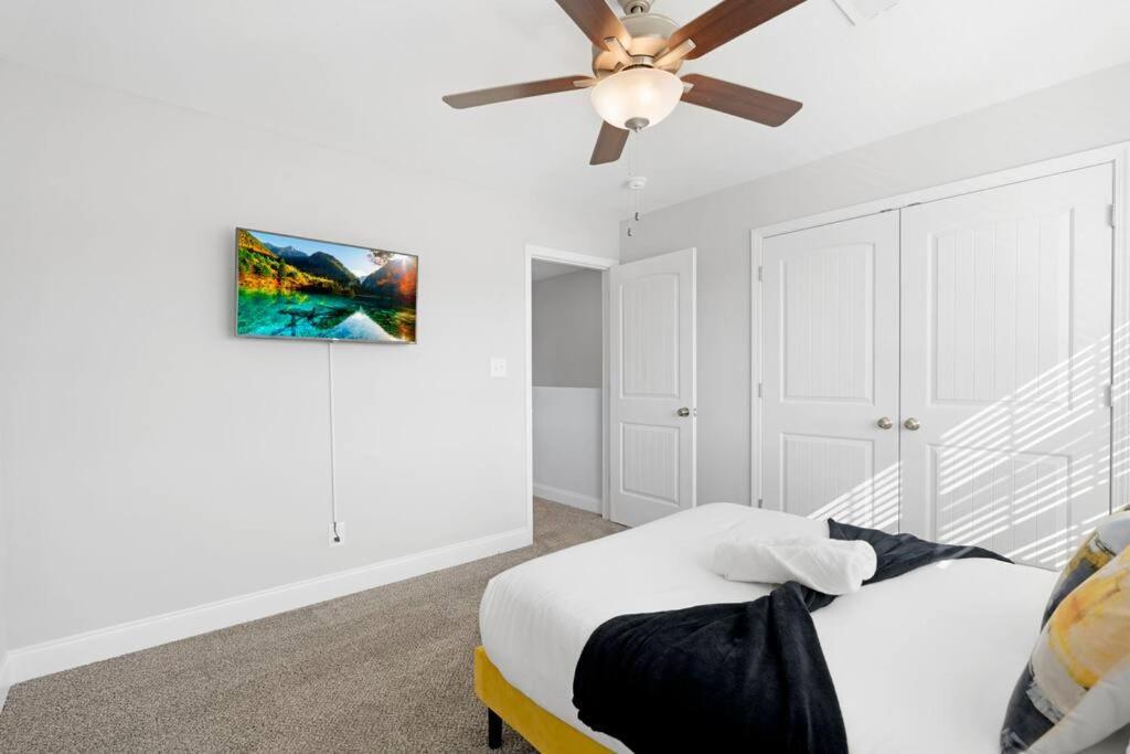 Make Lemonade In Luxury W King Bed And Free Parking Plus 40 Minutes To Nashville 클락스빌 외부 사진